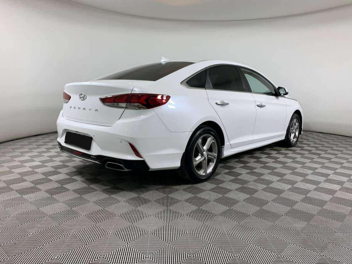 Купить Hyundai Sonata с пробегом. Фото: #4