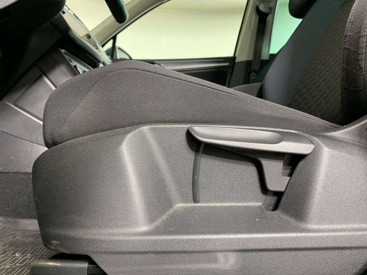 Купить Volkswagen Tiguan с пробегом. Фото: #14