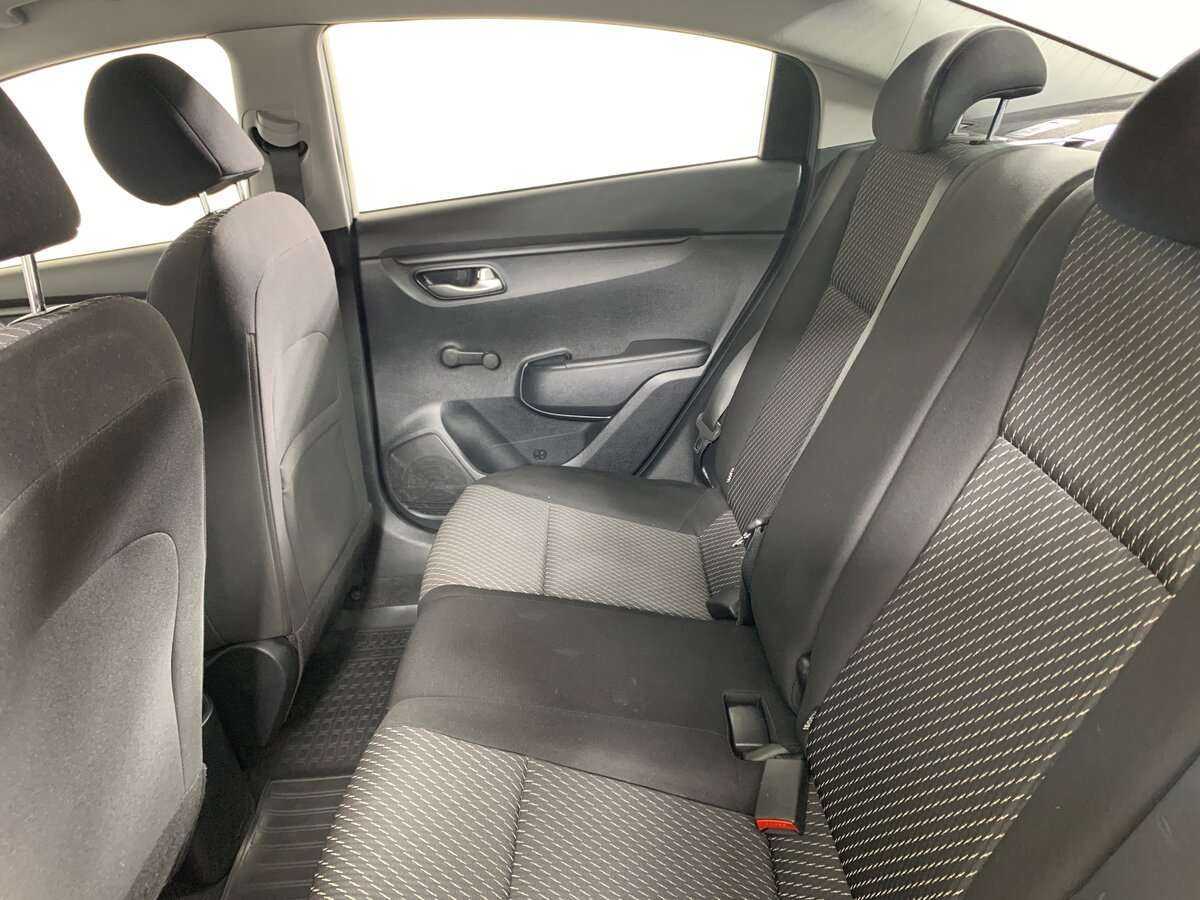 Купить Kia Rio с пробегом. Фото: #15