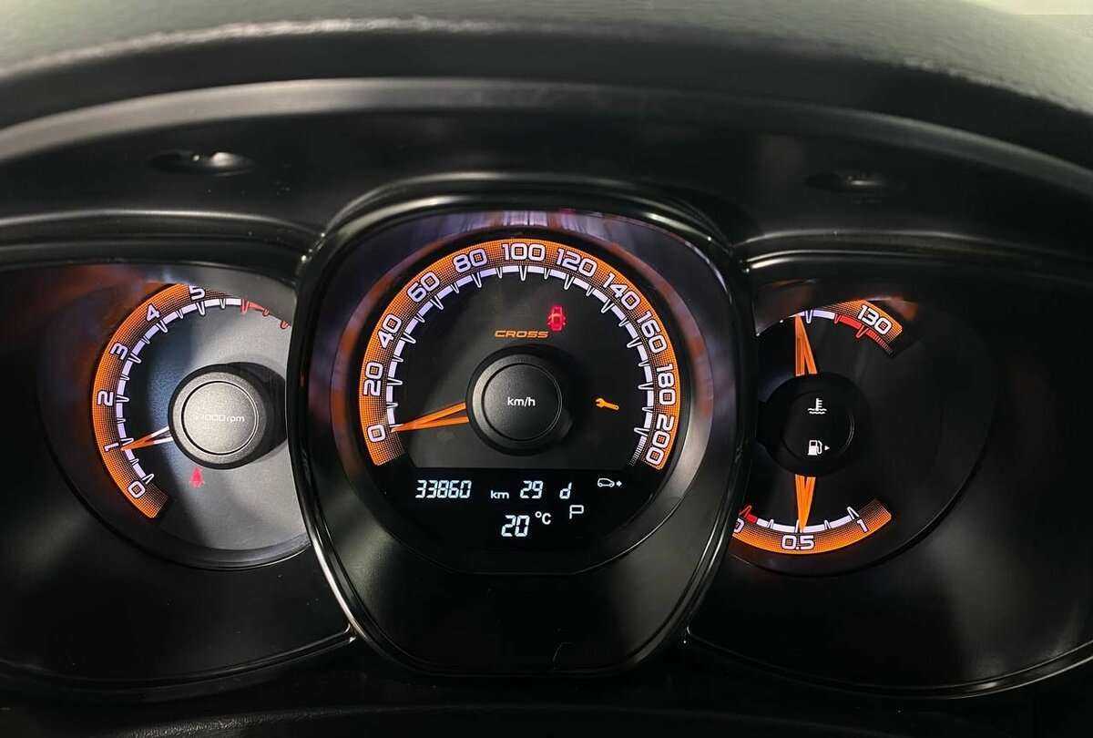 Купить Lada (ВАЗ) Vesta с пробегом. Фото: #9