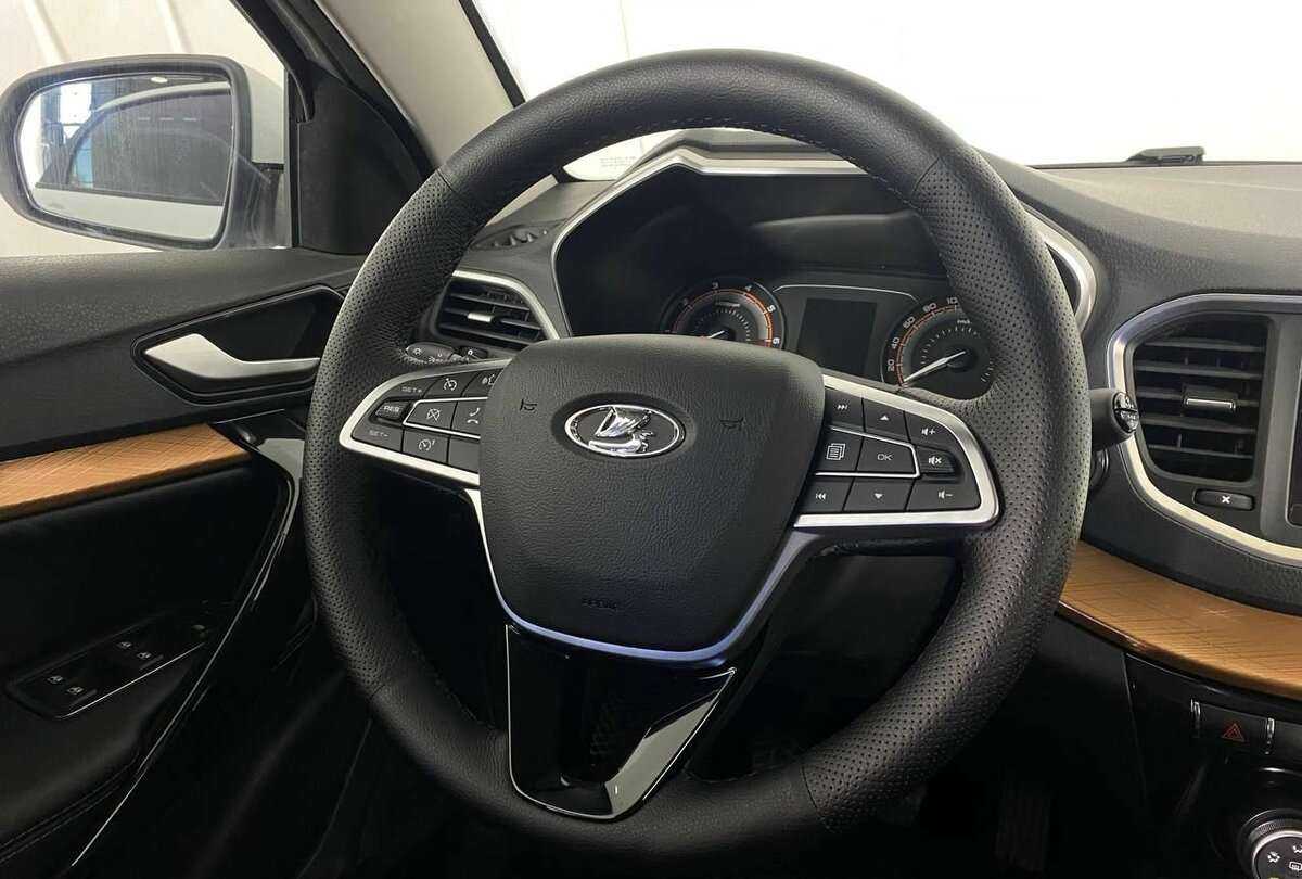 Купить Lada (ВАЗ) Vesta с пробегом. Фото: #8