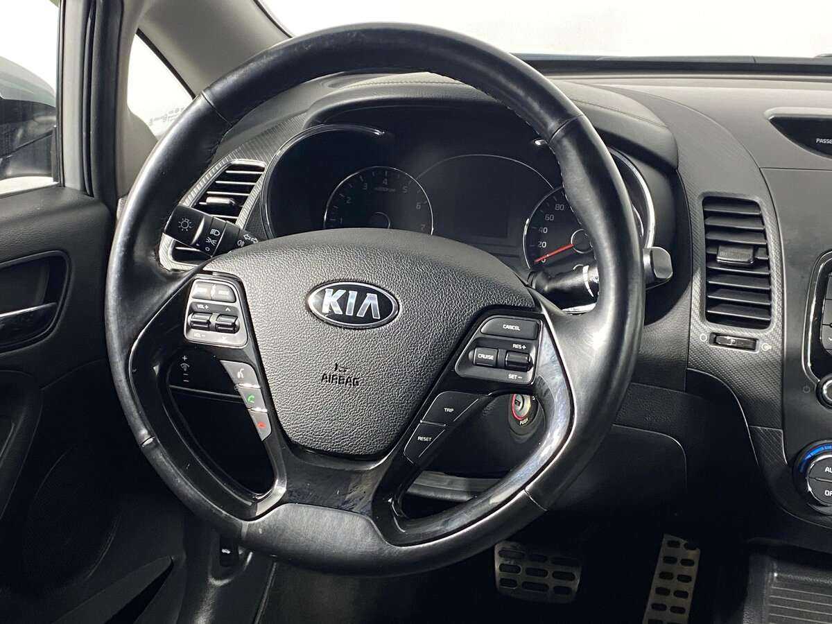 Купить Kia Cerato с пробегом. Фото: #13