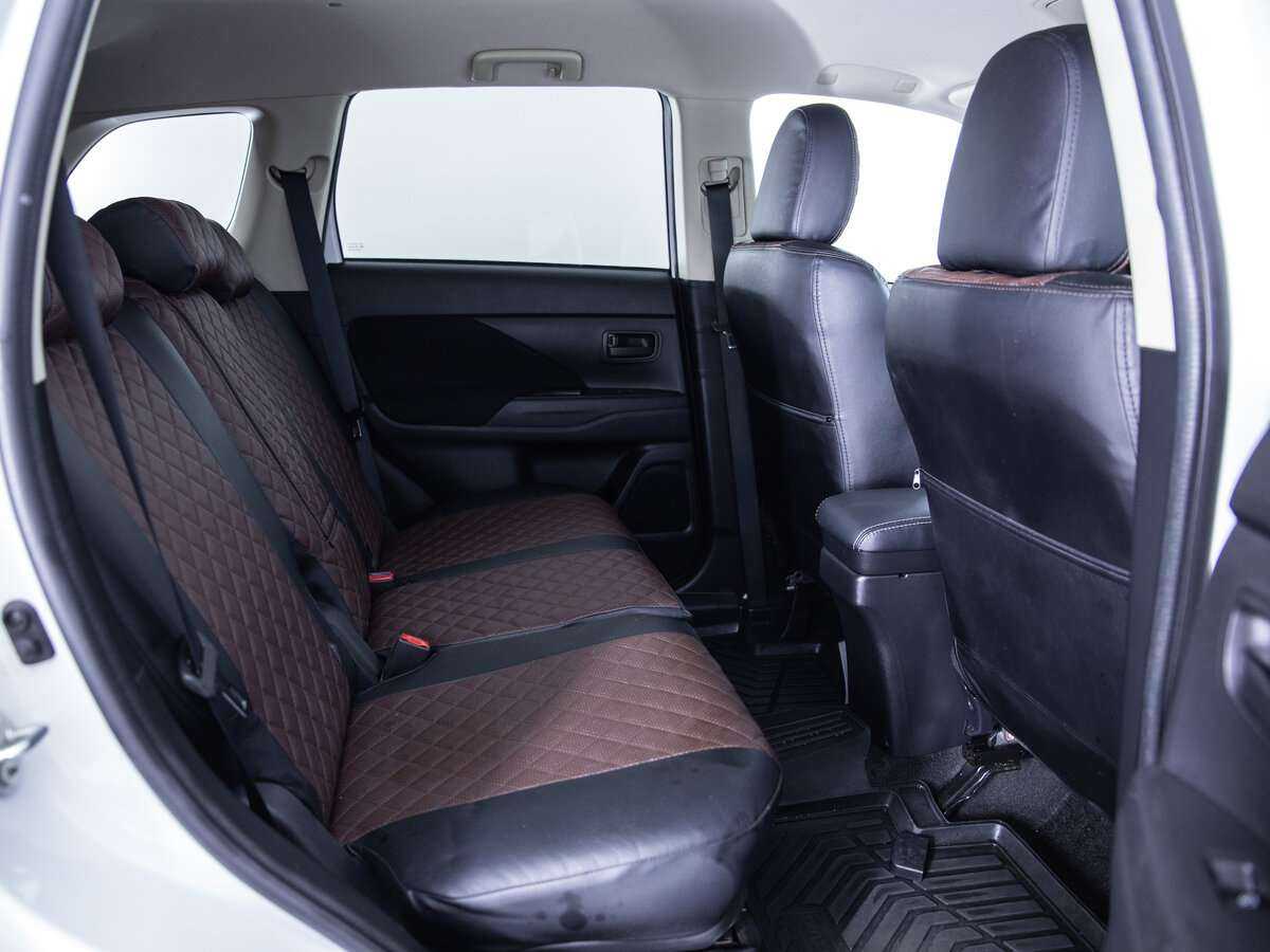Купить Mitsubishi Outlander с пробегом. Фото: #10