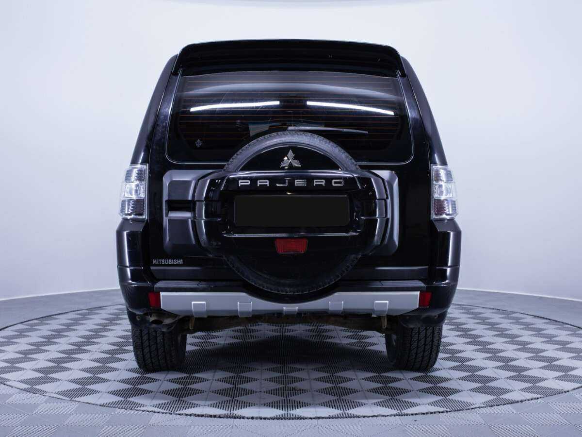 Купить Mitsubishi Pajero с пробегом. Фото: #4