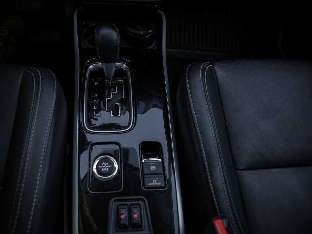 Купить Mitsubishi Outlander с пробегом. Фото: #13