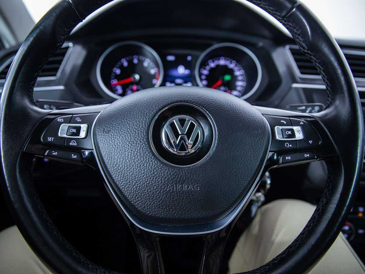 Купить Volkswagen Tiguan с пробегом. Фото: #12