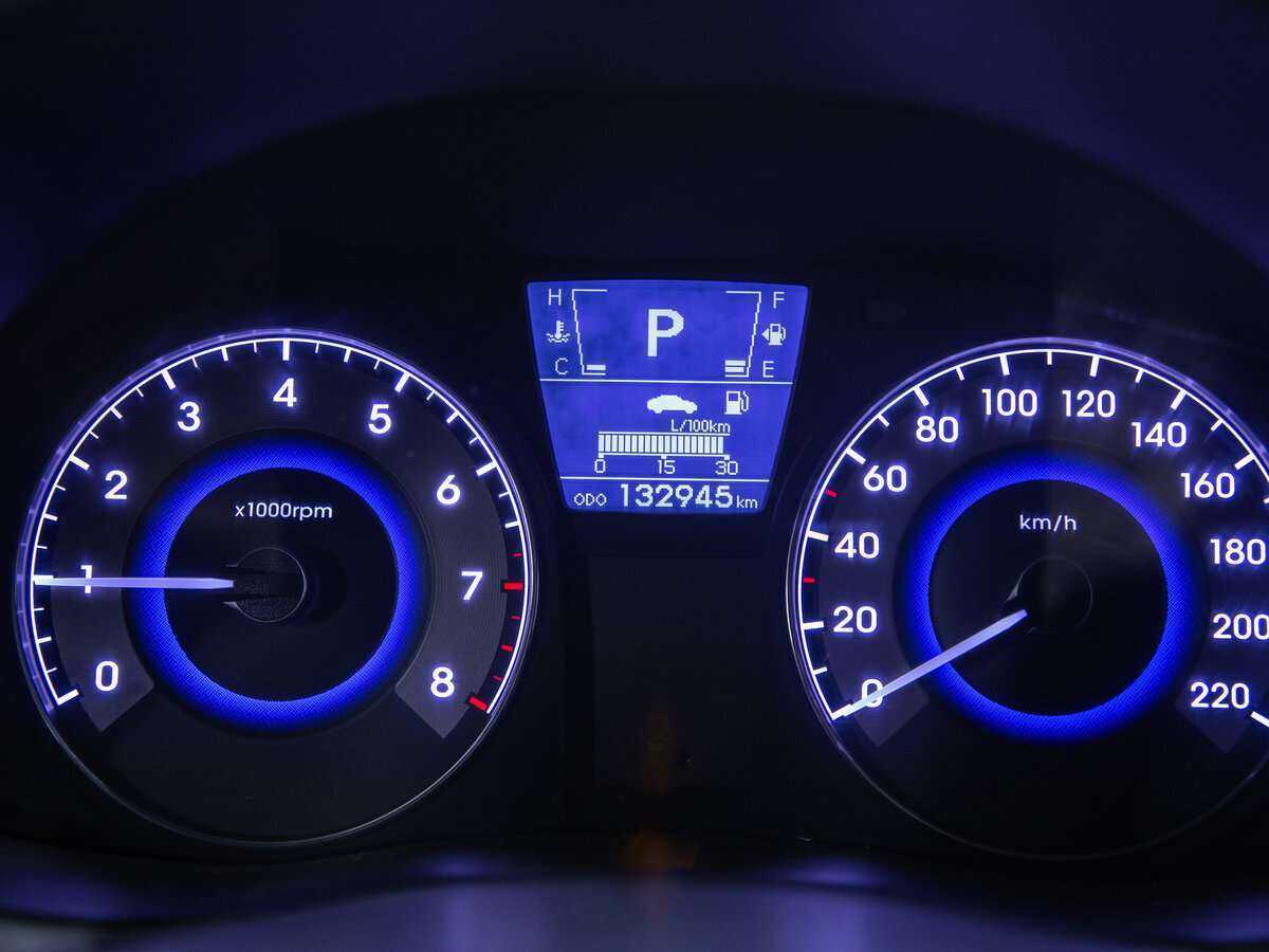 Купить Hyundai Solaris с пробегом. Фото: #14