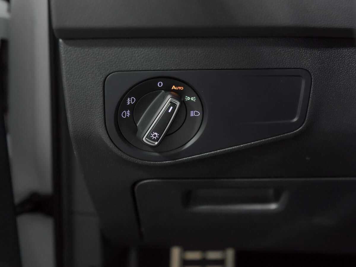 Купить Volkswagen Tiguan с пробегом. Фото: #11