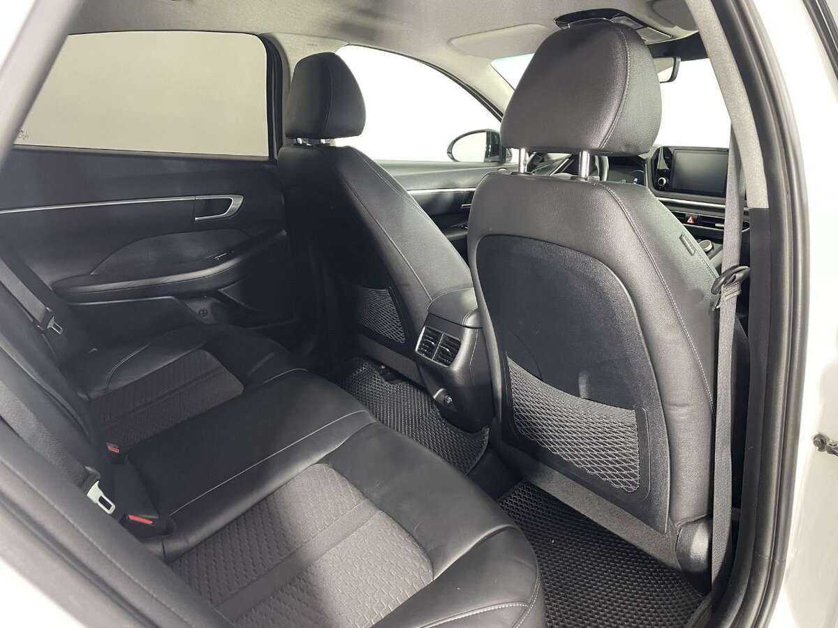 Купить Hyundai Sonata с пробегом. Фото: #16