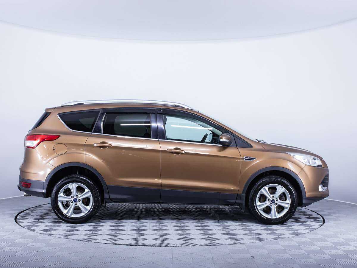 Купить Ford Kuga с пробегом. Фото: #3