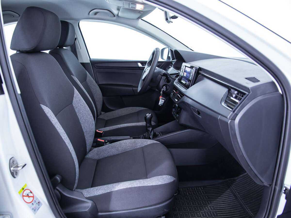 Купить Skoda Rapid с пробегом. Фото: #8