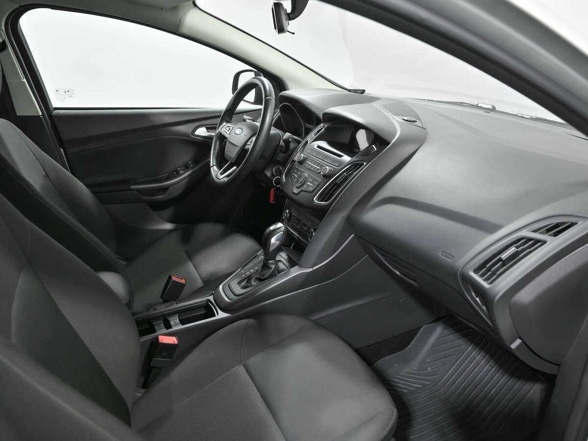 Купить Ford Focus с пробегом. Фото: #13