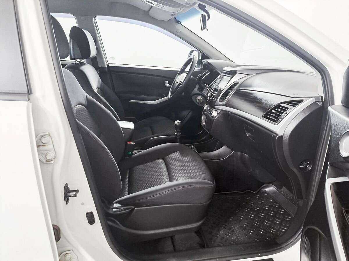 Купить SsangYong Actyon с пробегом. Фото: #10