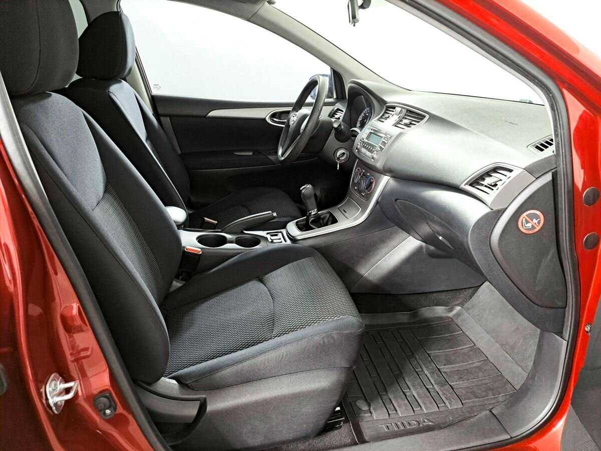 Купить Nissan Tiida с пробегом. Фото: #8