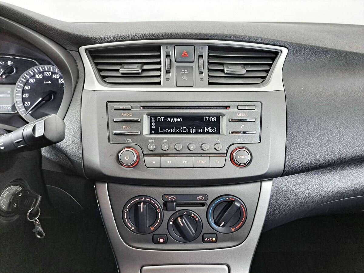 Купить Nissan Tiida с пробегом. Фото: #12