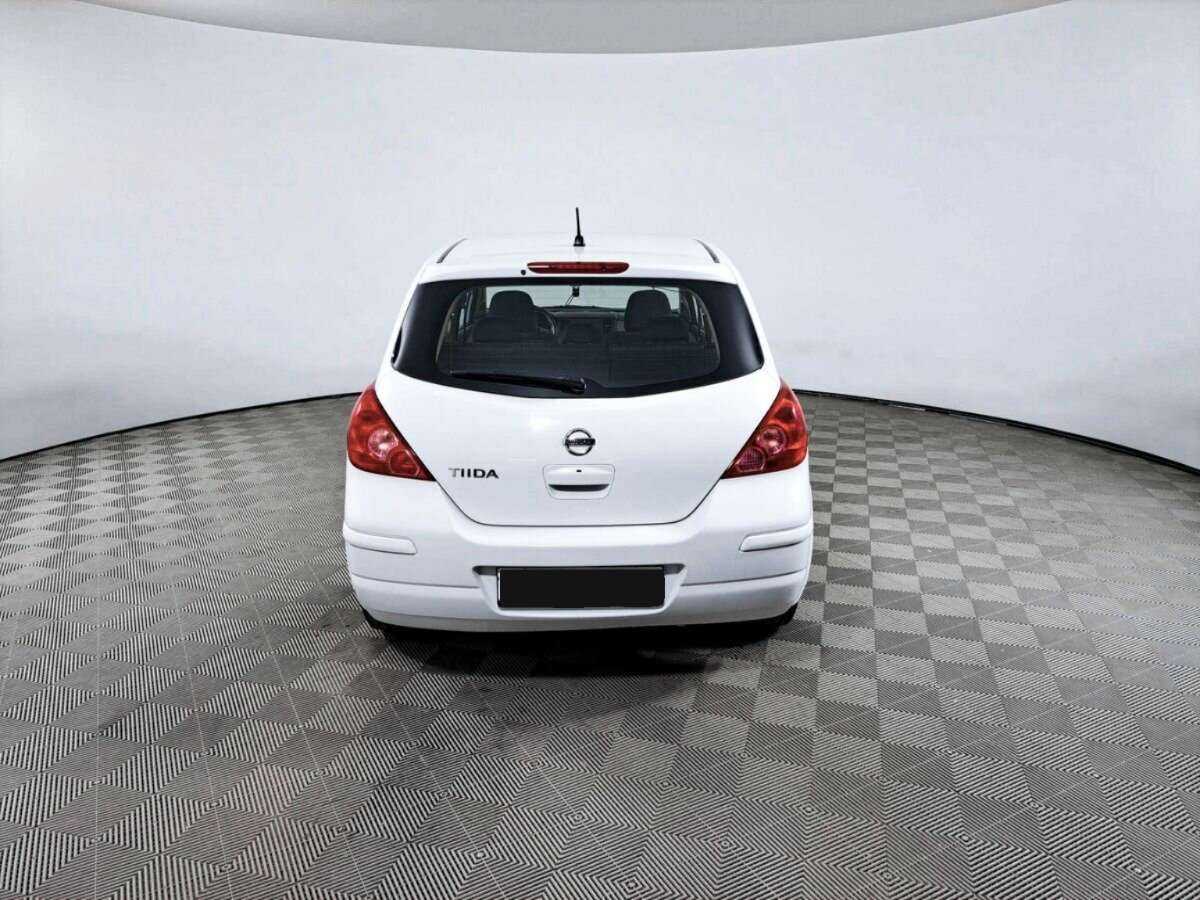 Купить Nissan Tiida с пробегом. Фото: #5