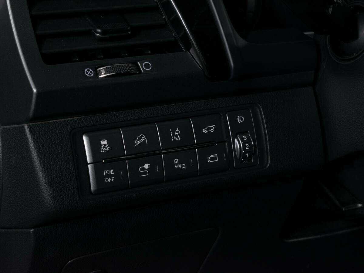 Купить SsangYong Rexton с пробегом. Фото: #12