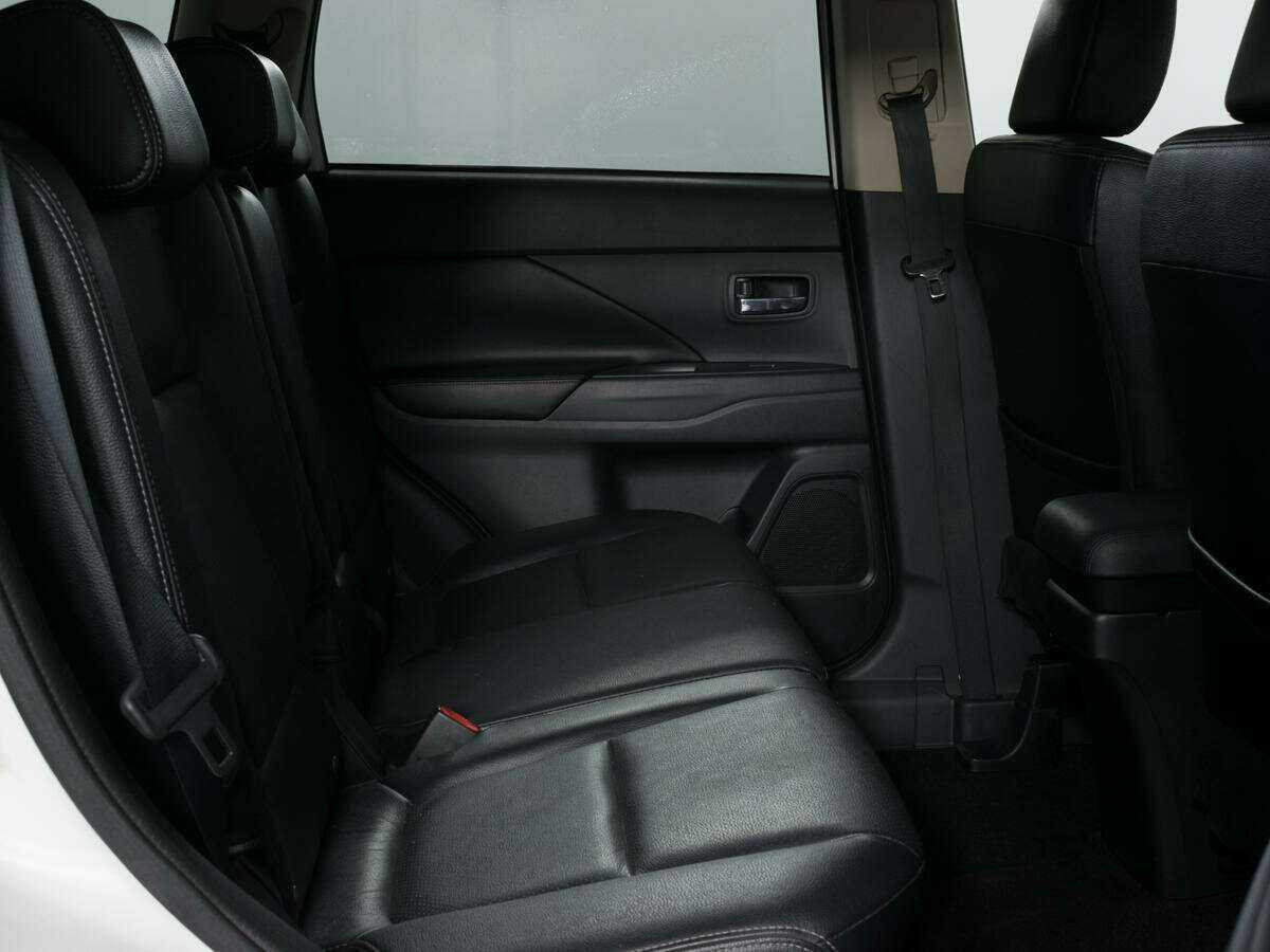 Продажа Б/У Митсубиши Оутлэндер. Фото: #11