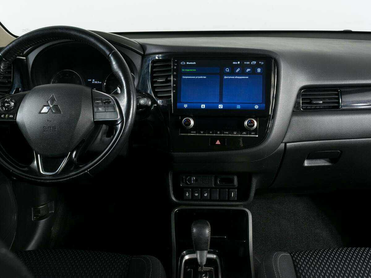Купить Mitsubishi Outlander с пробегом. Фото: #9