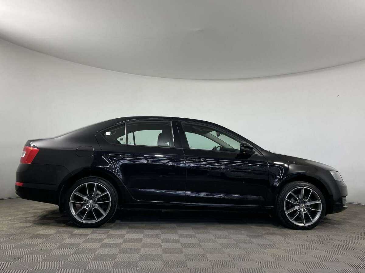 Купить Skoda Octavia с пробегом. Фото: #3