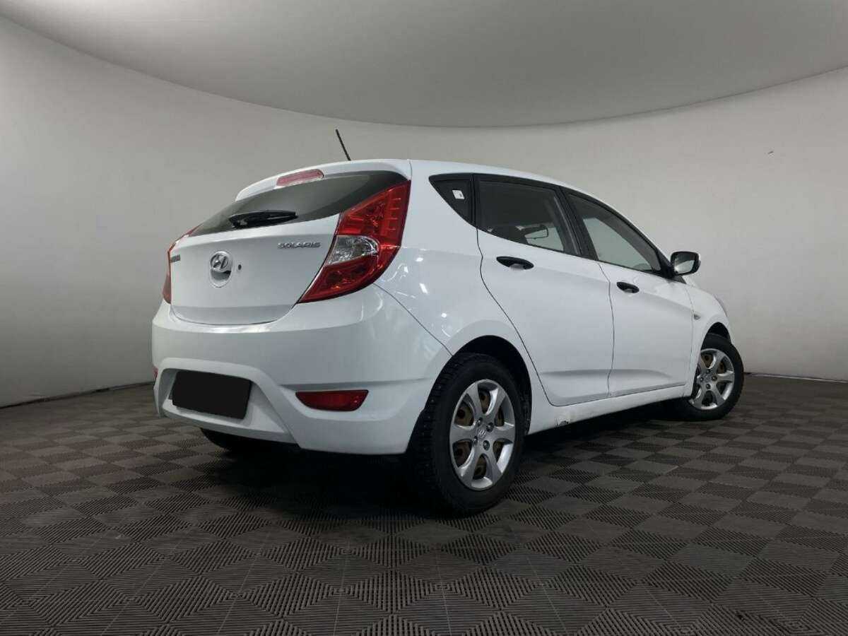 Купить Hyundai Solaris с пробегом. Фото: #5