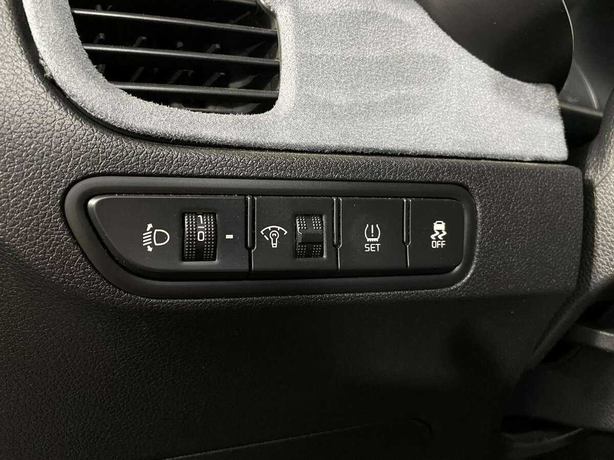 Купить Kia Rio с пробегом. Фото: #8