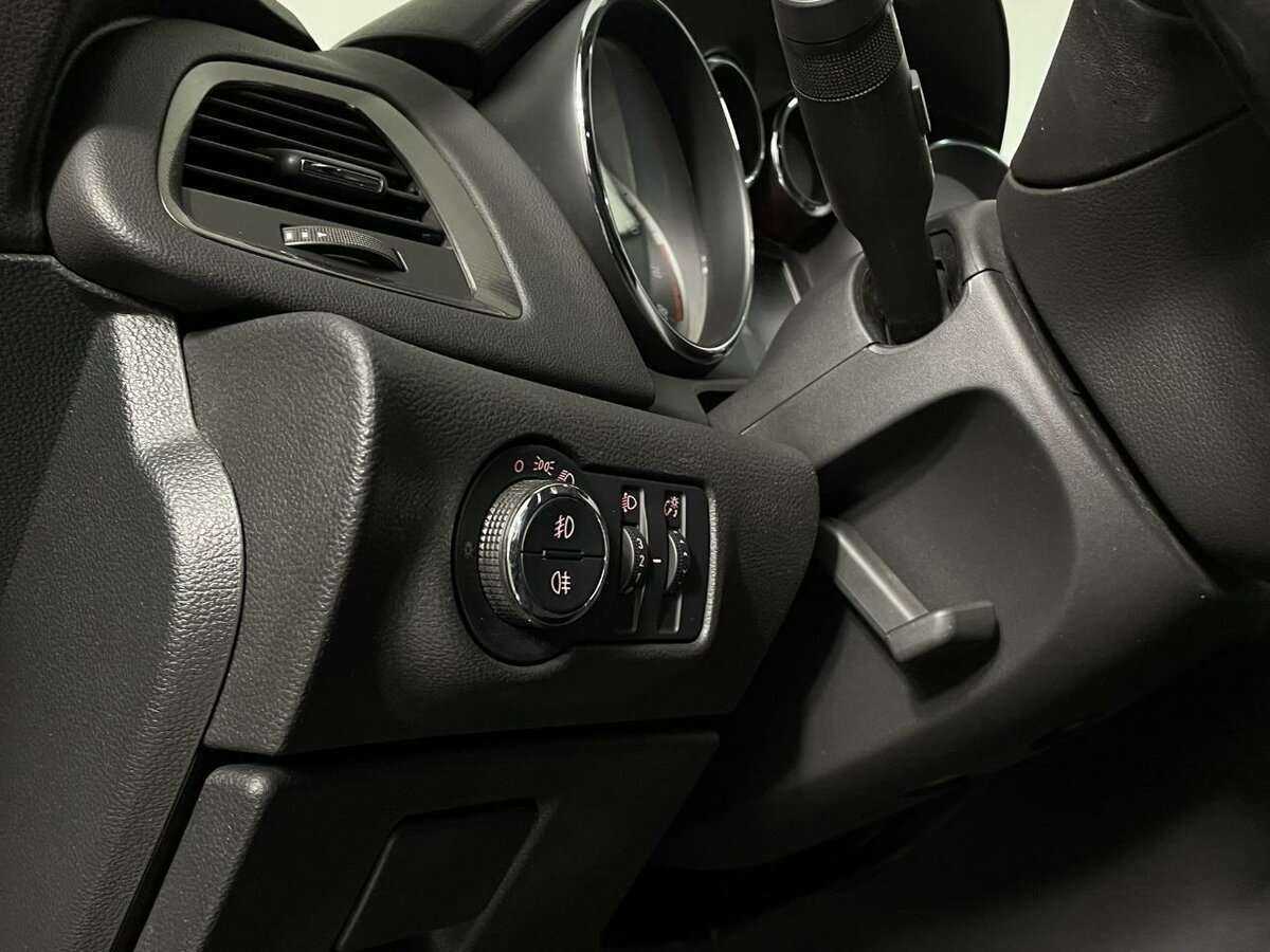 Купить Opel Astra с пробегом. Фото: #8