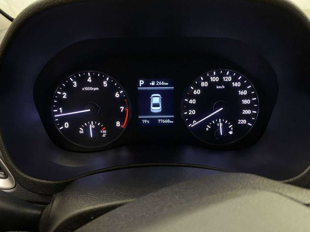 Купить Hyundai Solaris с пробегом. Фото: #10