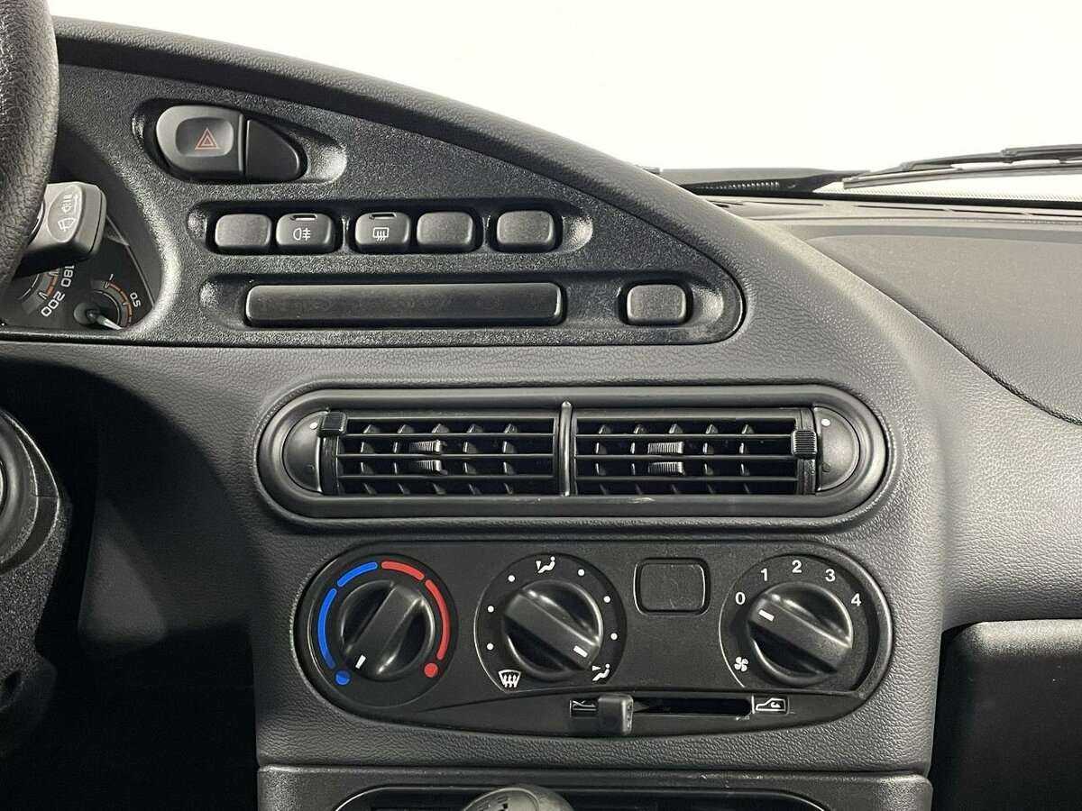 Купить Lada (ВАЗ) Niva с пробегом. Фото: #11