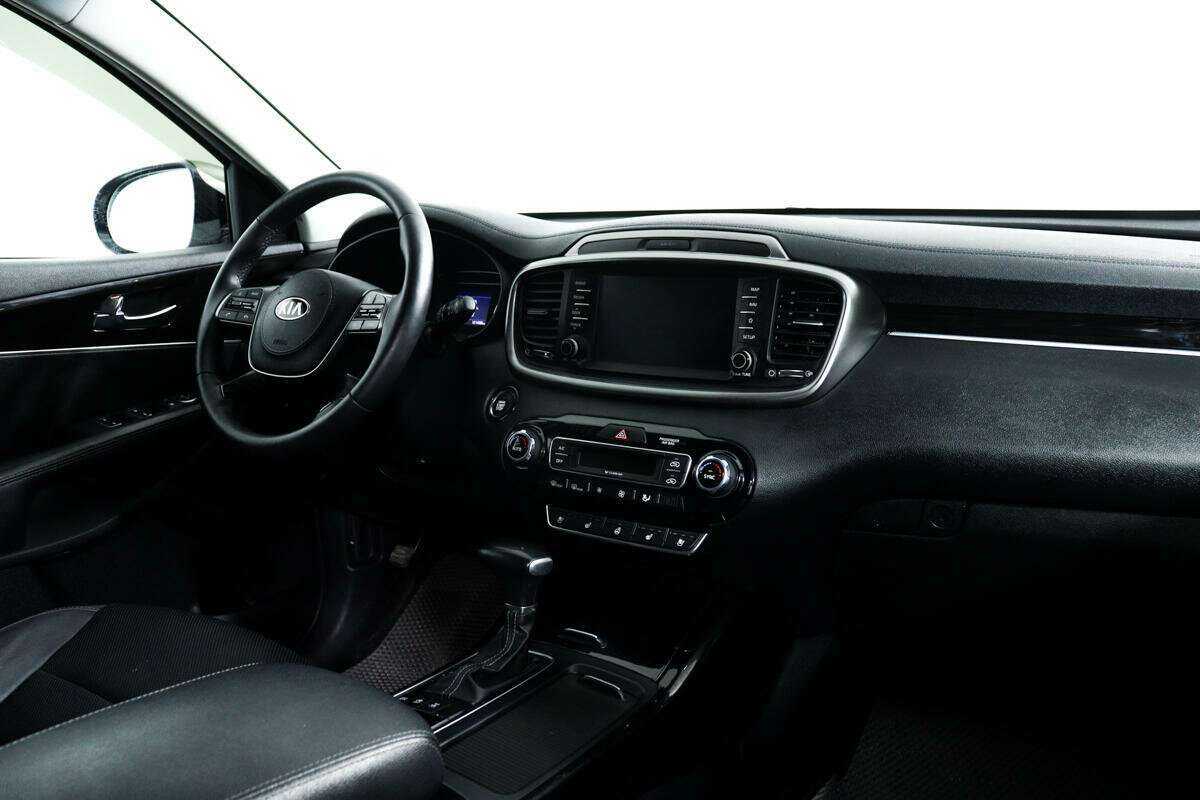 Купить Kia Sorento с пробегом. Фото: #8