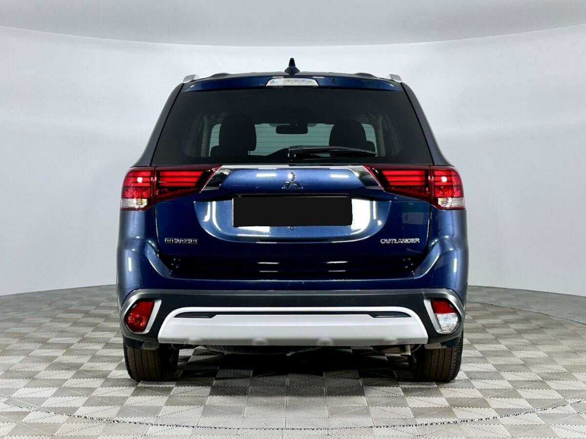 Купить Mitsubishi Outlander с пробегом. Фото: #3