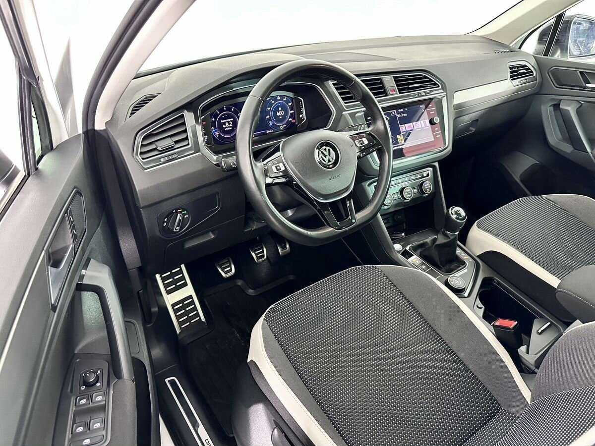 Купить Volkswagen Tiguan с пробегом. Фото: #6