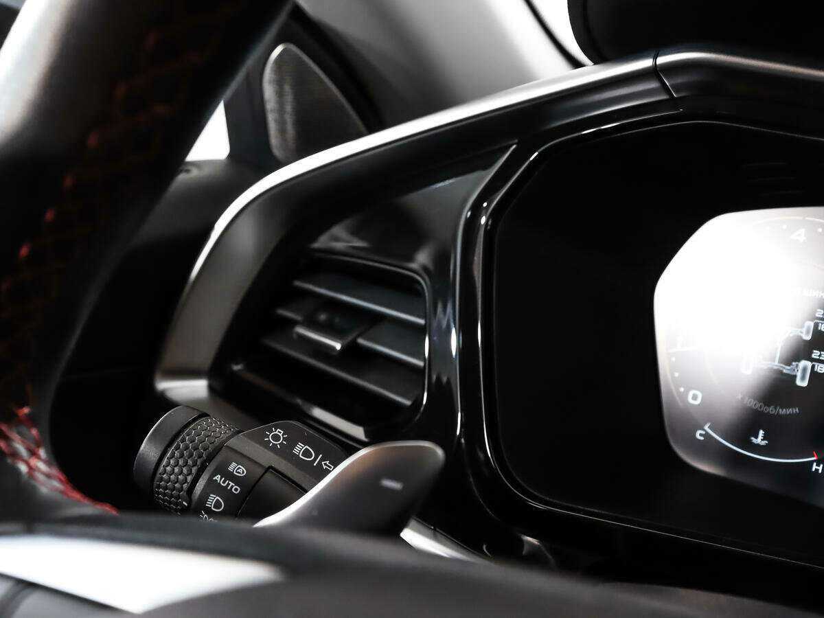 Купить Geely Tugella с пробегом. Фото: #17