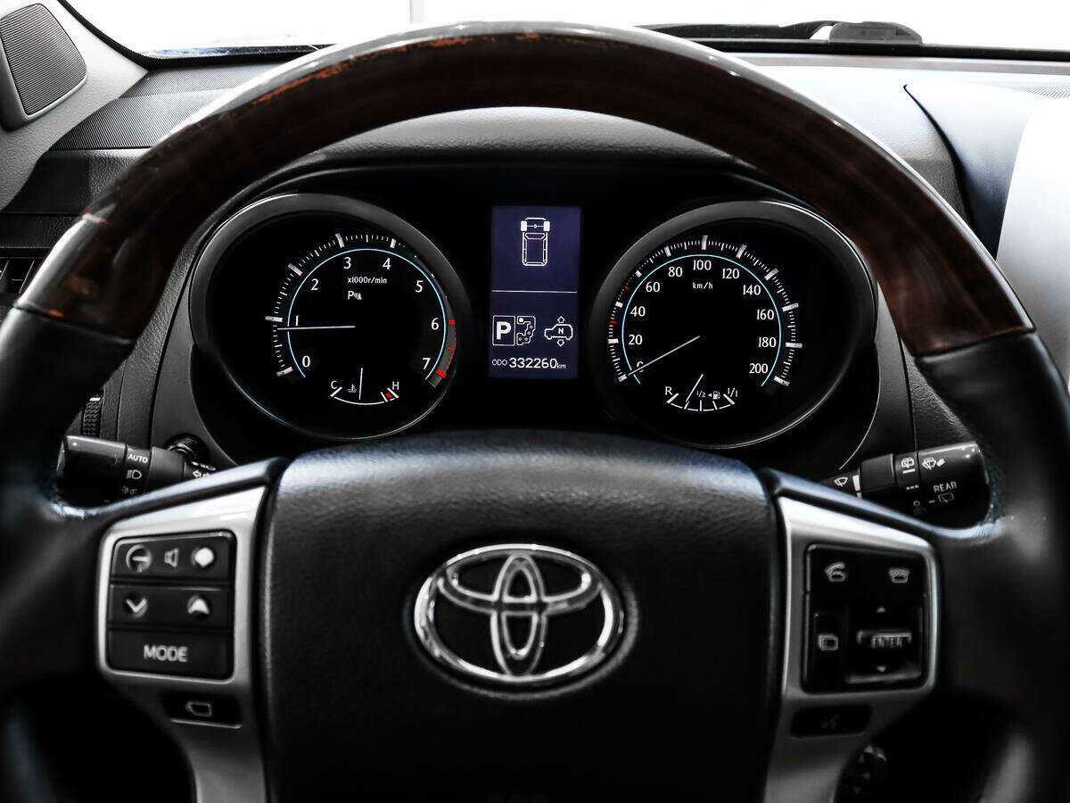 Купить Toyota Land Cruiser Prado с пробегом. Фото: #18