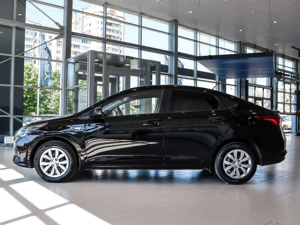 Купить Hyundai Solaris с пробегом. Фото: #3