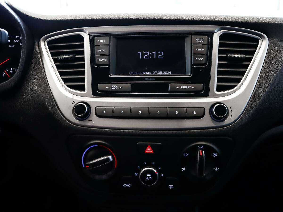 Купить Hyundai Solaris с пробегом. Фото: #12