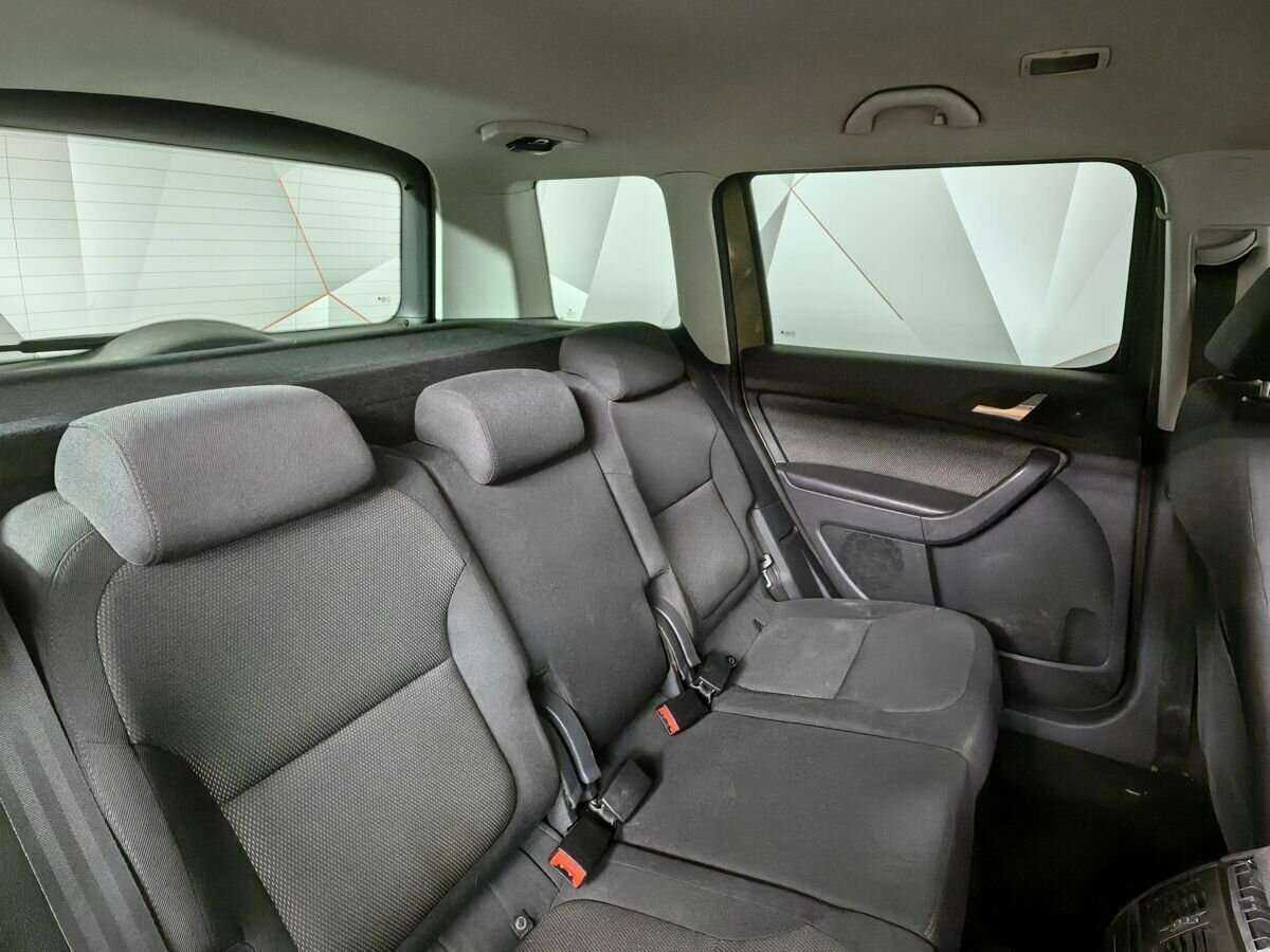 Купить Skoda Yeti с пробегом. Фото: #10