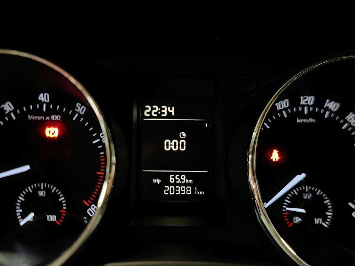 Купить Skoda Yeti с пробегом. Фото: #12