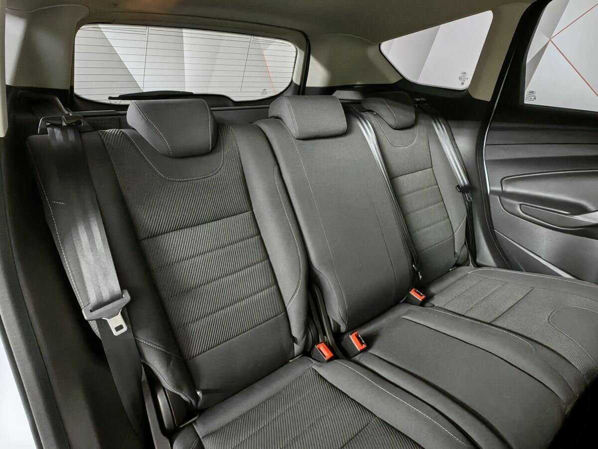 Купить Ford Kuga с пробегом. Фото: #11