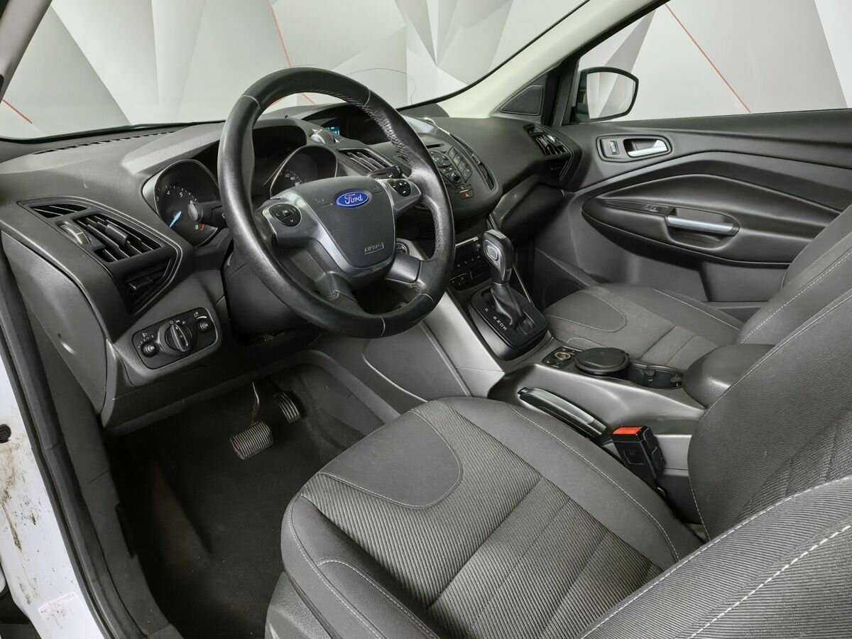 Купить Ford Kuga с пробегом. Фото: #12
