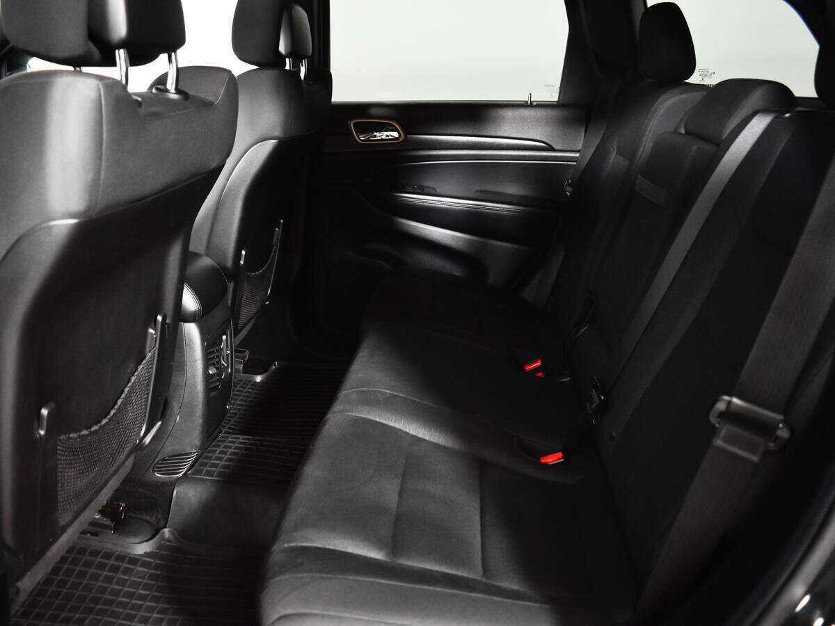 Купить Jeep Grand Cherokee с пробегом. Фото: #9