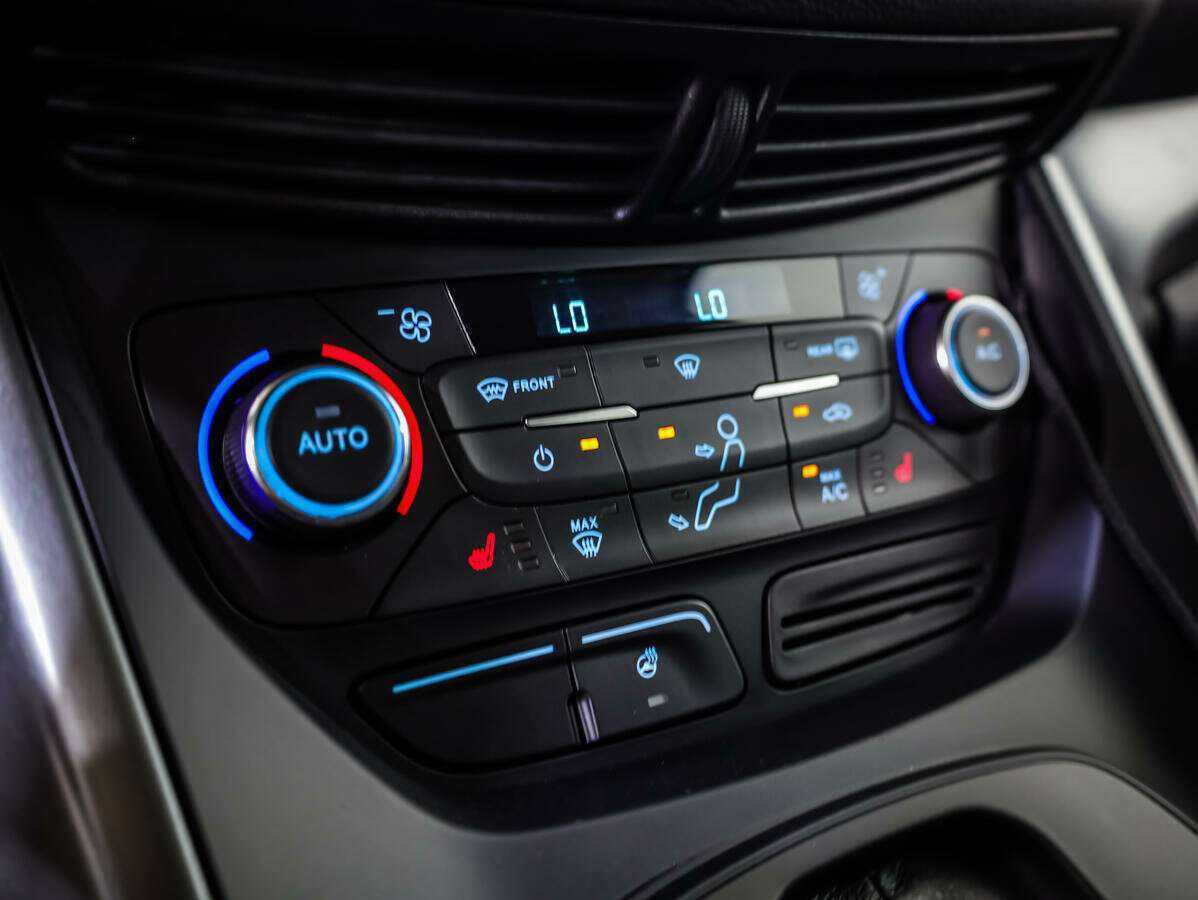 Купить Ford Kuga с пробегом. Фото: #12