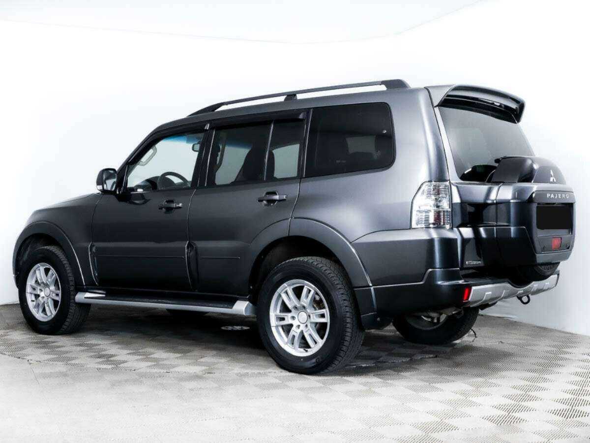 Купить Mitsubishi Pajero с пробегом. Фото: #5