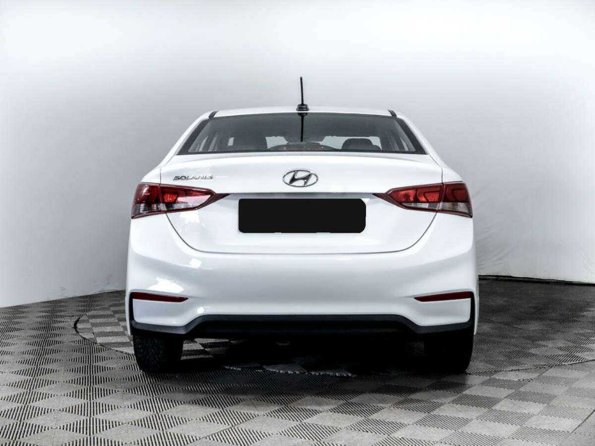 Купить Hyundai Solaris с пробегом. Фото: #3