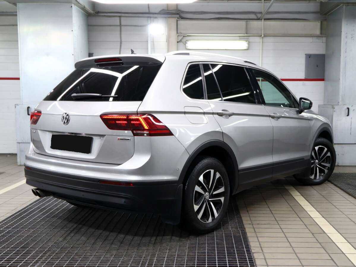 Купить Volkswagen Tiguan с пробегом. Фото: #3