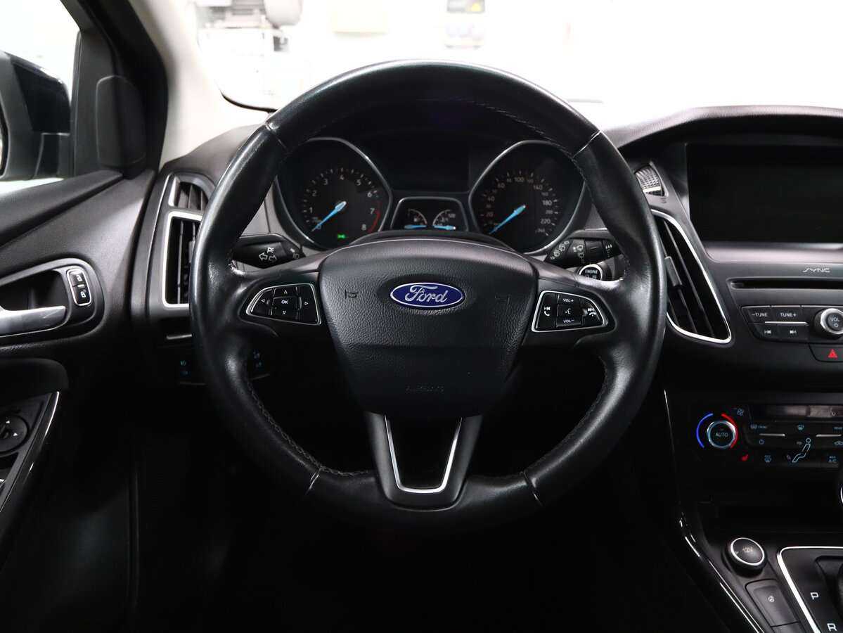 Купить Ford Focus с пробегом. Фото: #17