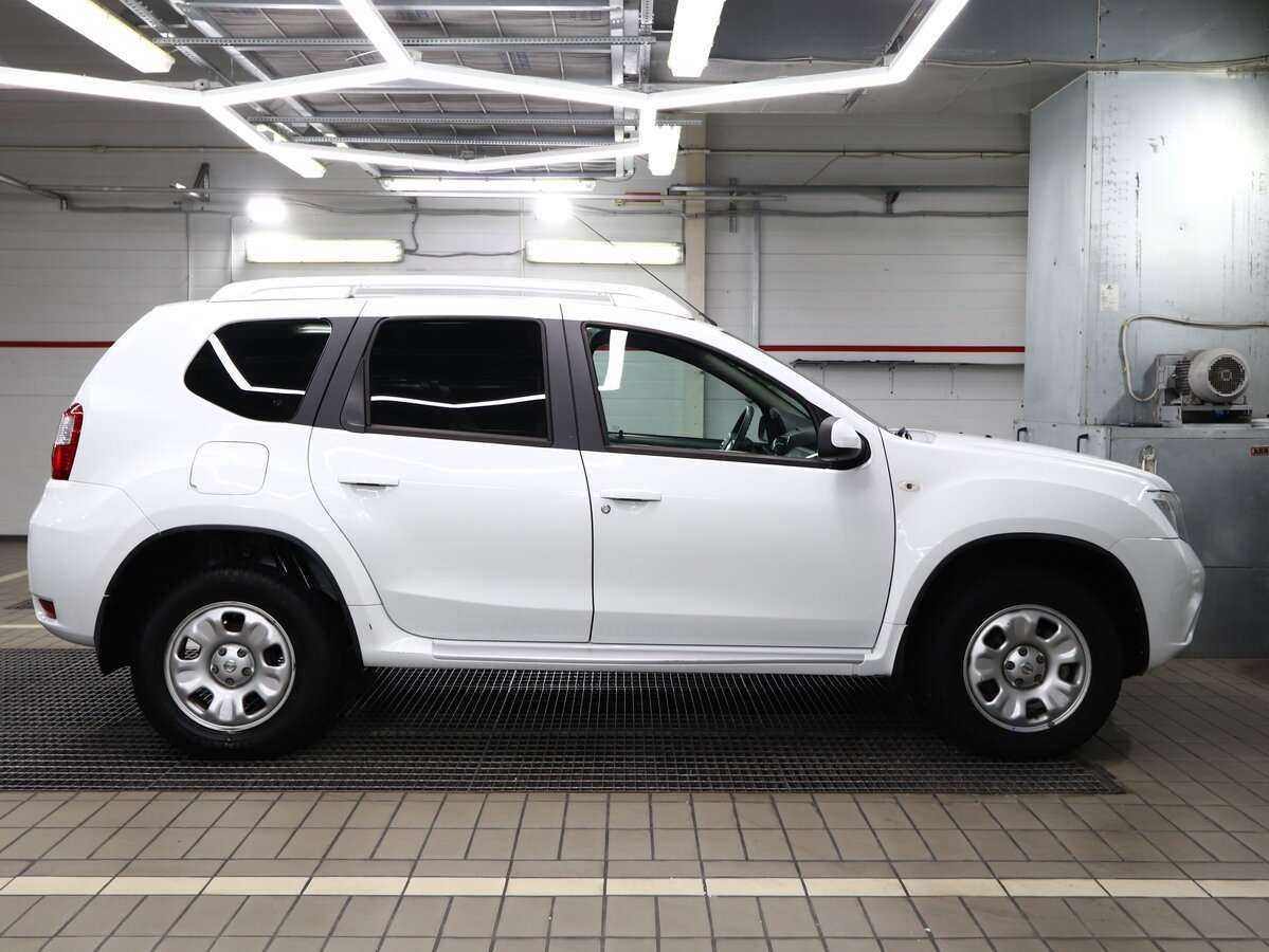 Купить Nissan Terrano с пробегом. Фото: #2