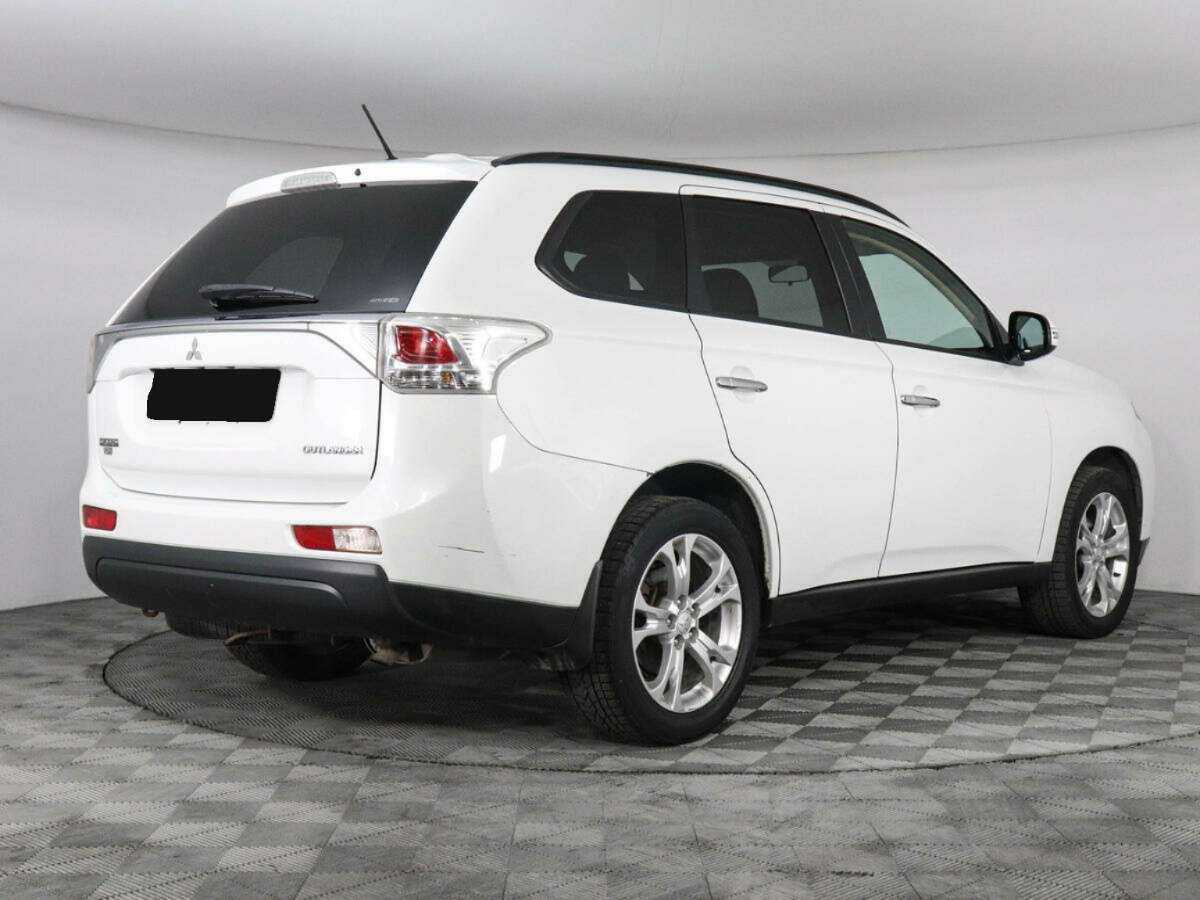 Купить Mitsubishi Outlander с пробегом. Фото: #4