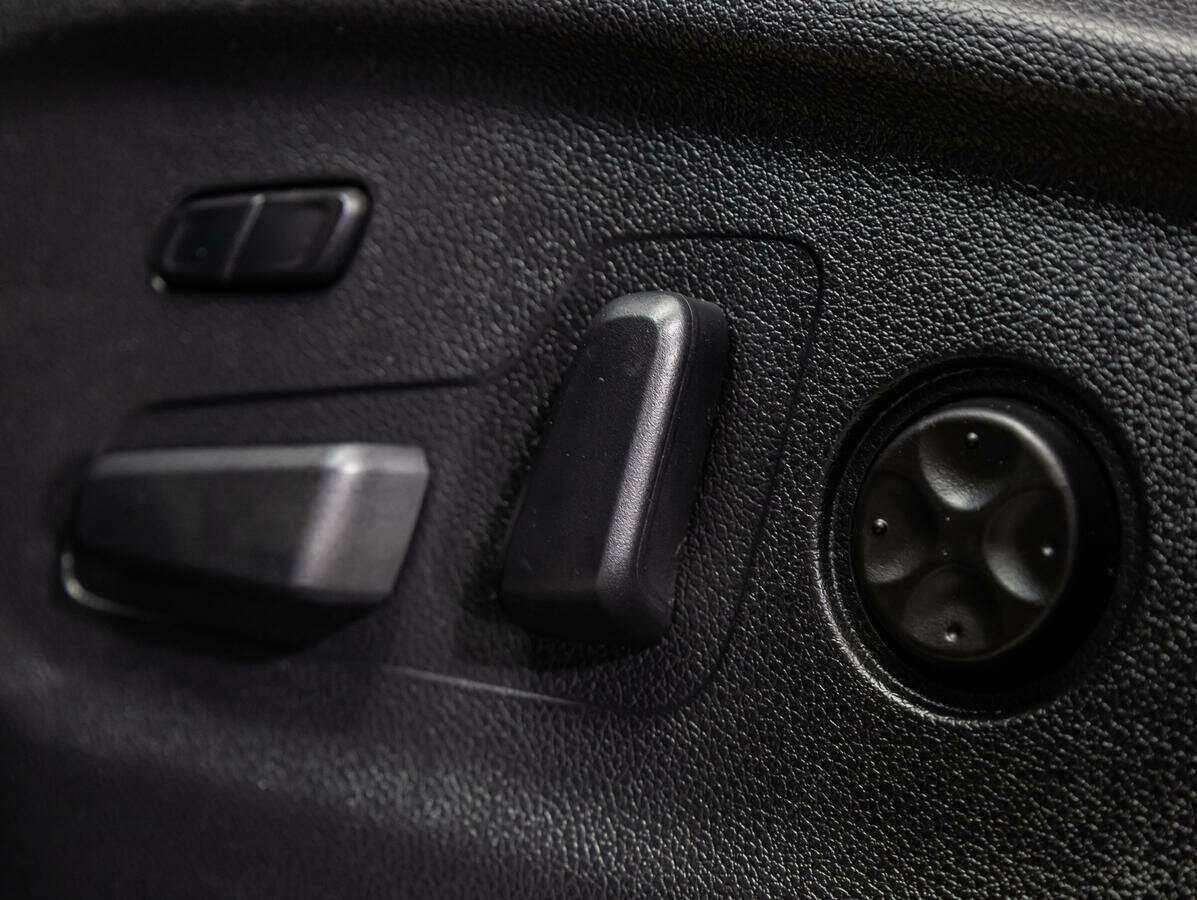 Купить Kia Sorento с пробегом. Фото: #18