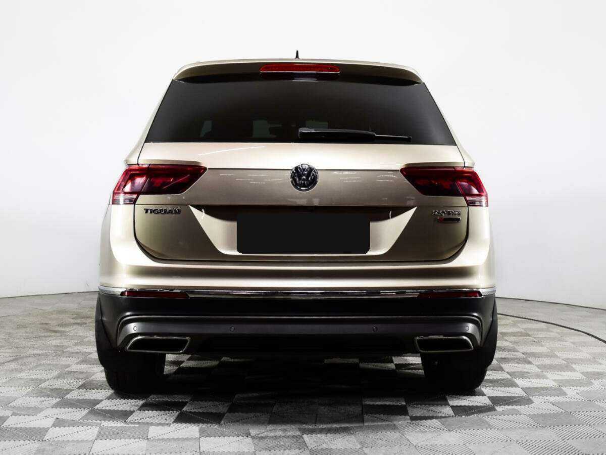 Купить Volkswagen Tiguan с пробегом. Фото: #3